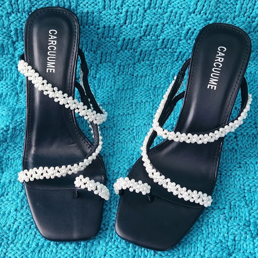 NEW IN BOX Canna Elegant Black Women's Heels with Pearl Detailing Size 8